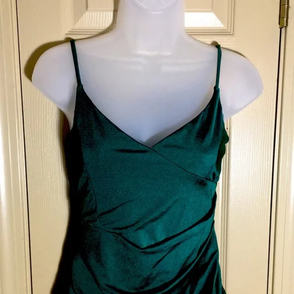 Windsor Luxe Satin Mini  Dress Size M Cowl Neck Hunter Green - Picture 2 of 9